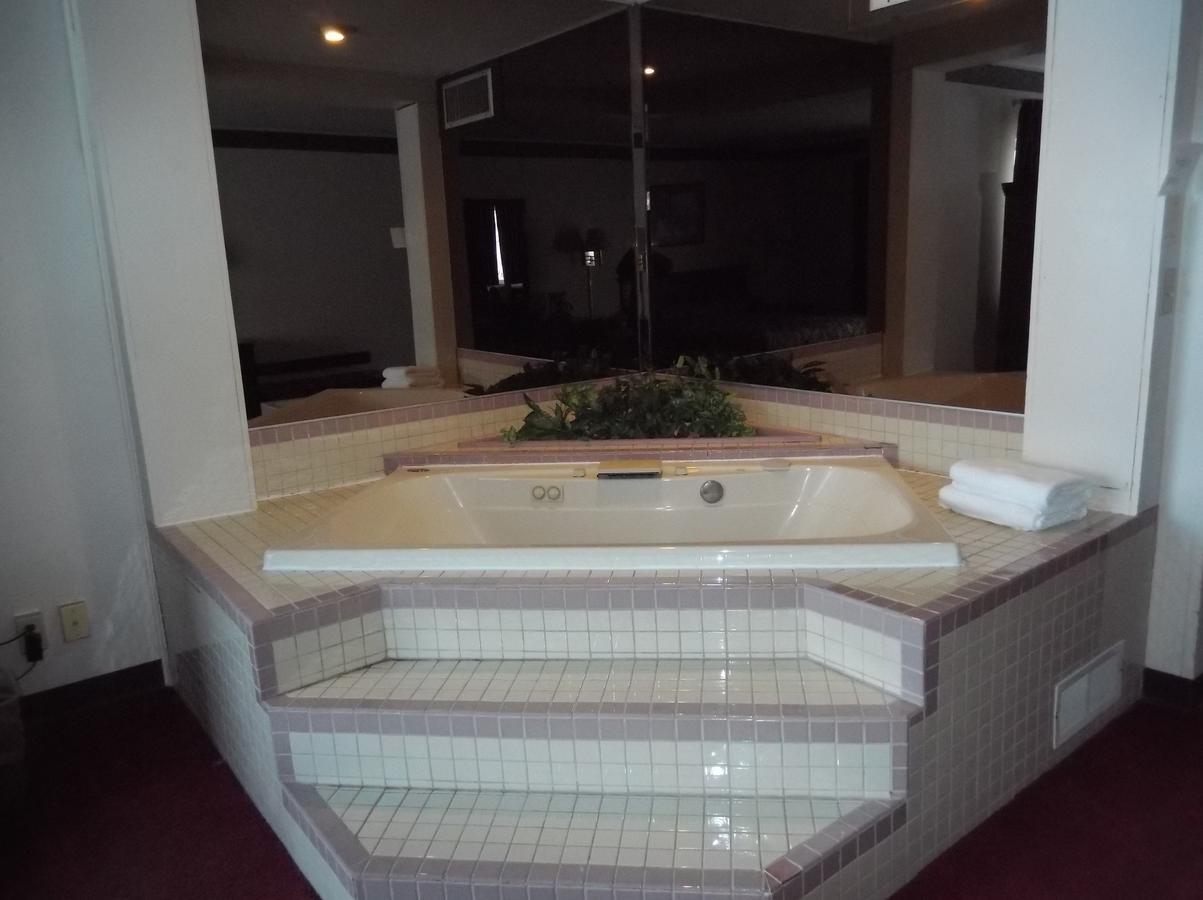 Cadillac Sands Resort 외부 사진